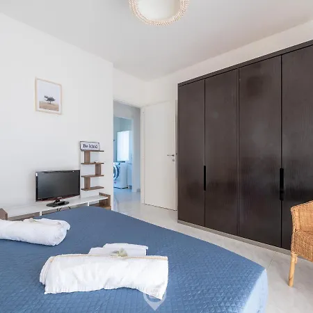 Sunset Oasis Apartment *